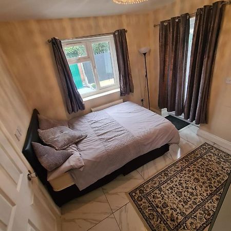 Shaz,S House Διαμέρισμα Cowley  Εξωτερικό φωτογραφία